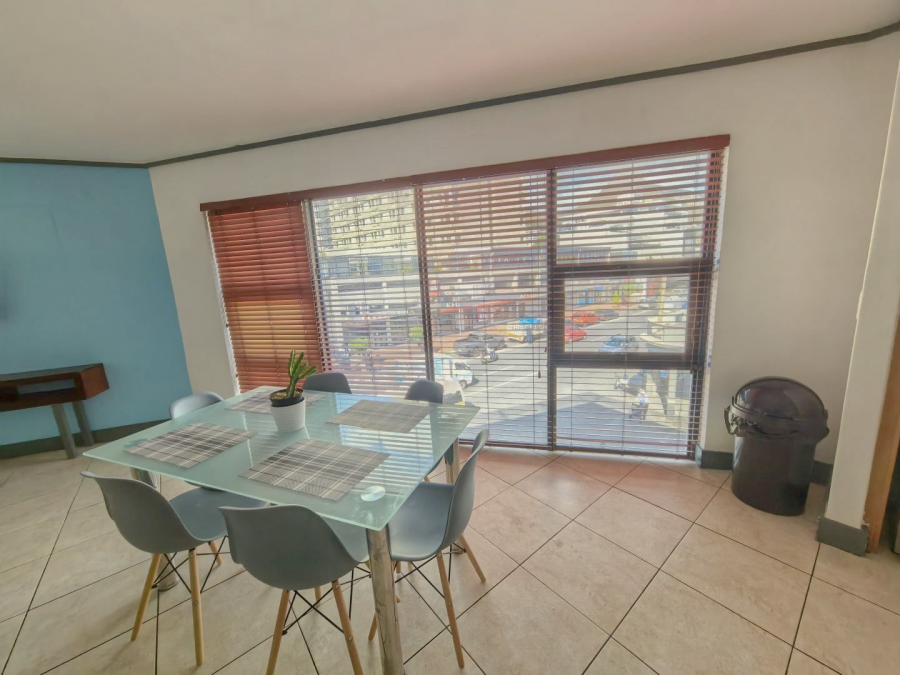 1 Bedroom Property for Sale in Three Anchor Bay Western Cape